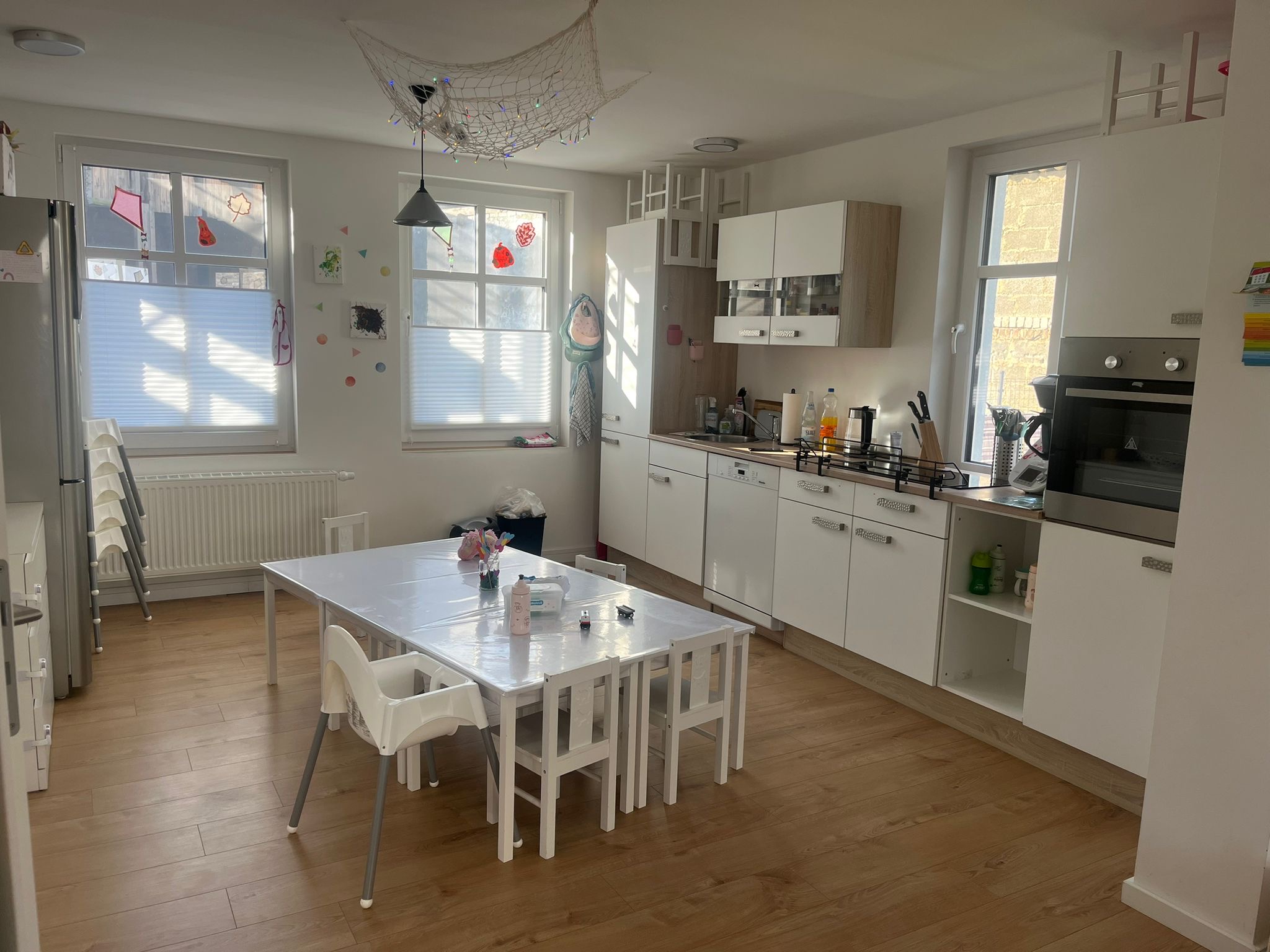 Küche und Essbereich